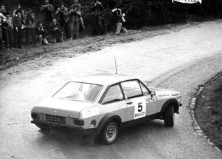 Bilo Oliveras–Manolo Vidal (Ford Escort RS). Rallye 2000 Viratges 1979 (Foto: archivo JAS)